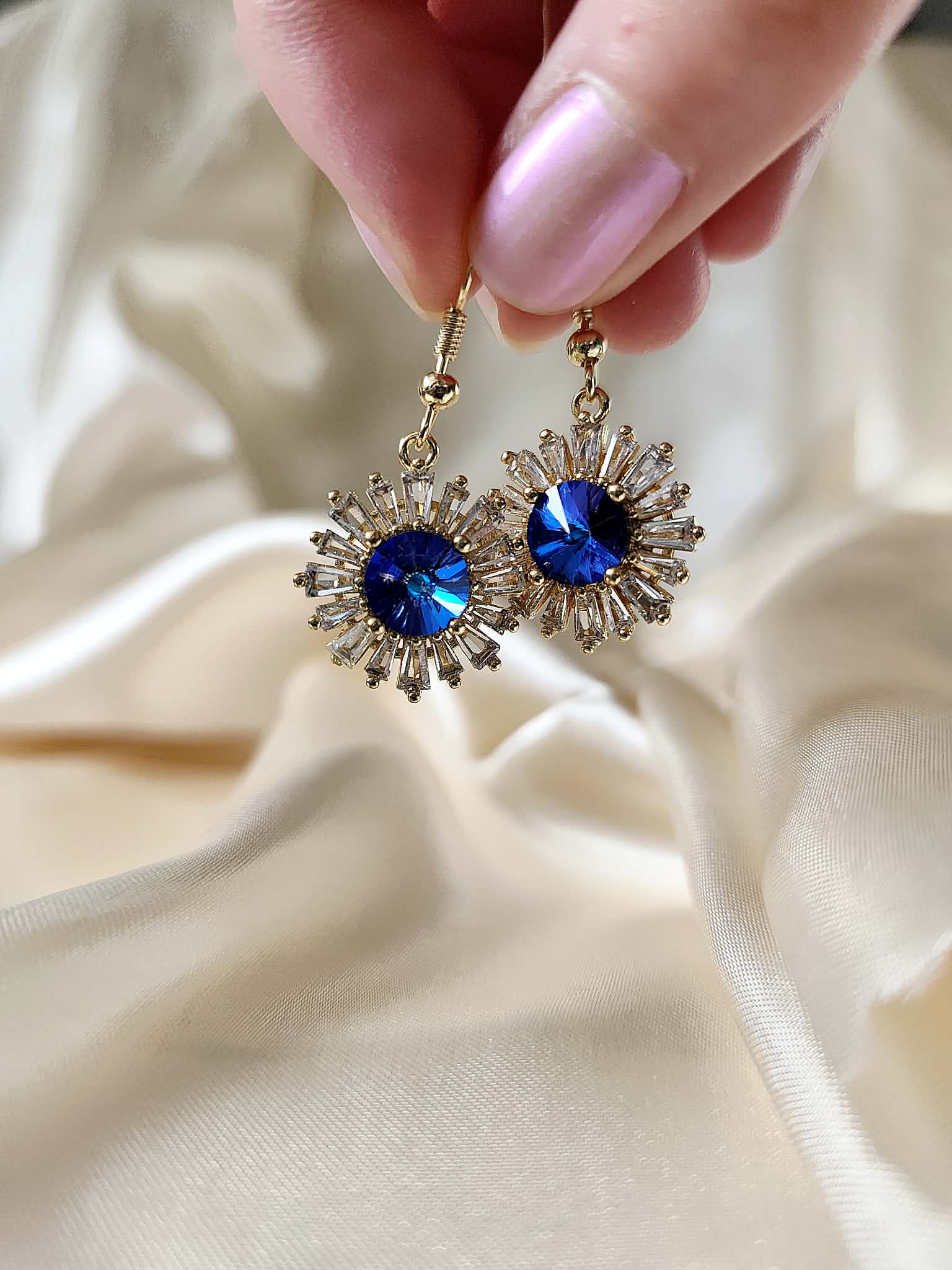 Boucles d'oreilles "Les Soleils de Saphir"