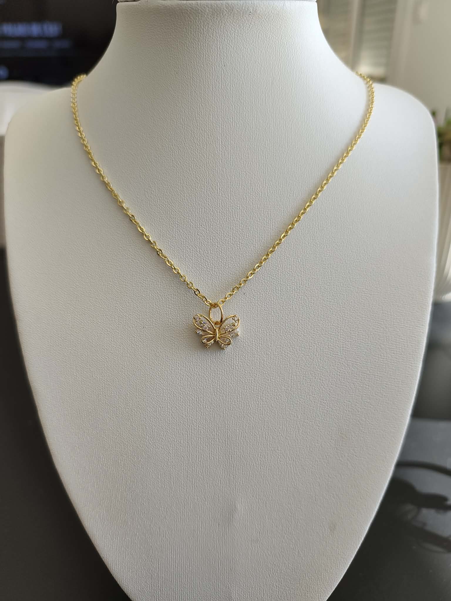 Collier "papillon de diamant"
