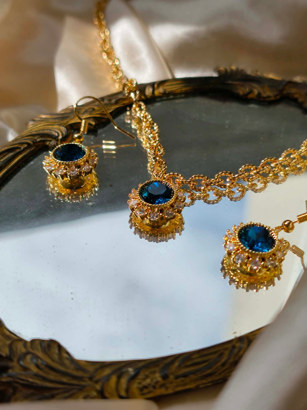 Parure "Le Saphir de Versailles"