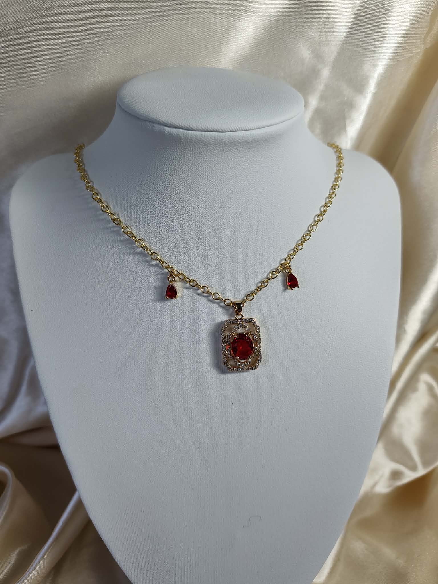Collier "l'émeraude sublime"