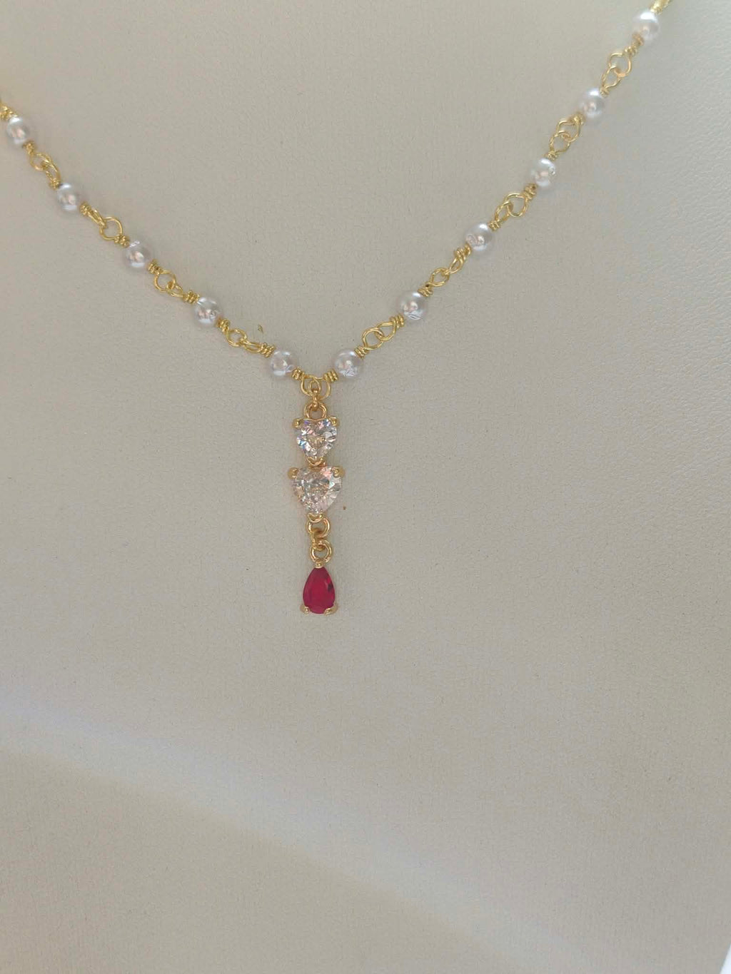 collier "Le Rubis de Victoria"