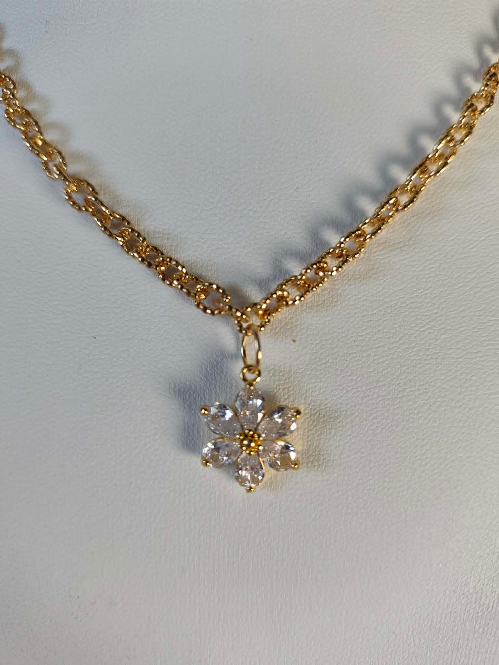Collier "fleur d'or"