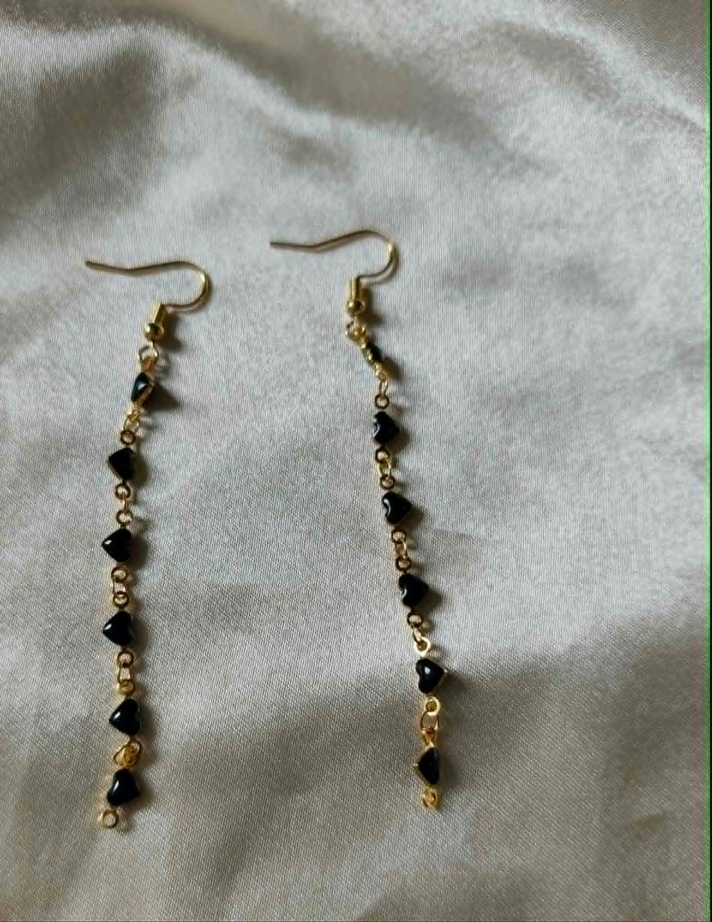 Parure "coeur noir" collier + boucles d'oreilles