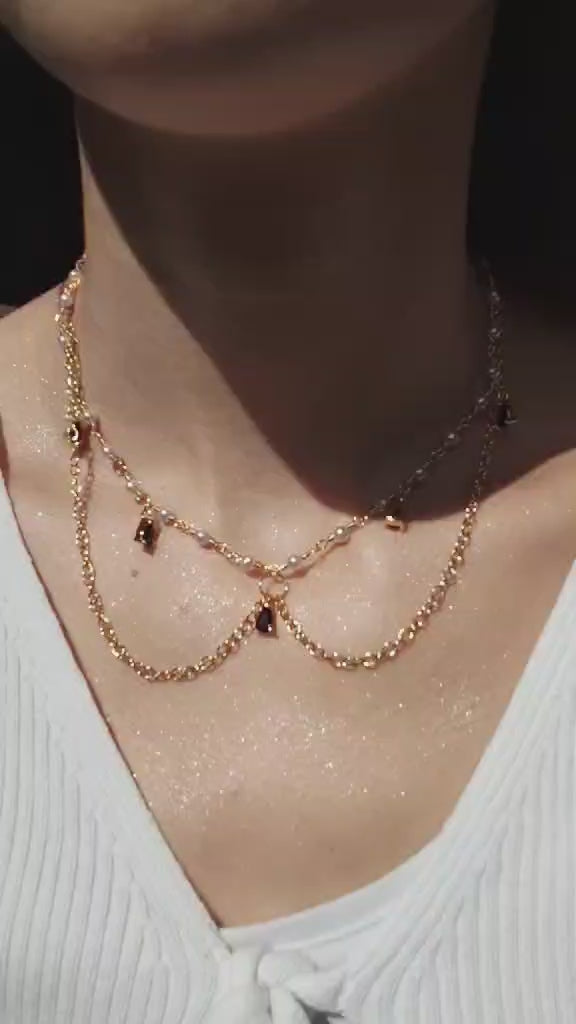 Parure collier et boucles d'oreilles doré, bleu et perles - Saphir céleste