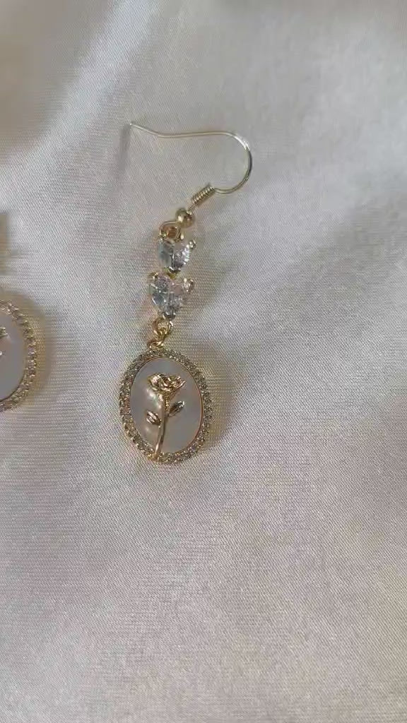 Boucles d’oreilles cœur & rose dorée nacrée – Rose Impériale