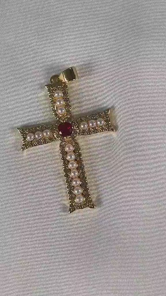 Boucle d'oreilles croix impérial style gothique élégant et unique. fait main en un seul exemplaire avec certificat d'authenticité